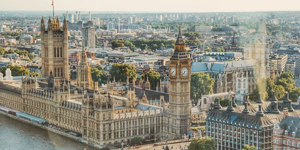 Living in London: Cost of Living, Best Areas, Transport, Jobs & Lifestyle Guide Living in London